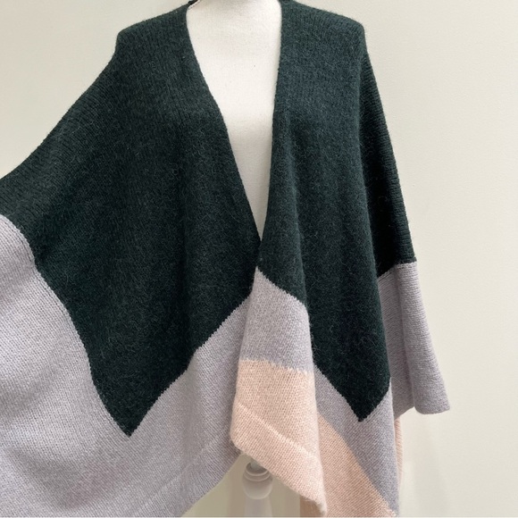 ELK Kulture Wrap Poncho Olive Green Pink Gray Colorblock Wool Alpaca Blend OS - Picture 6 of 13